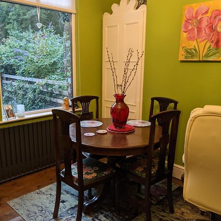 مبيت وإفطار كينغستون أبون هول 6 Trinity Grove Ella Street Hu5 3Bb المظهر الخارجي الصورة